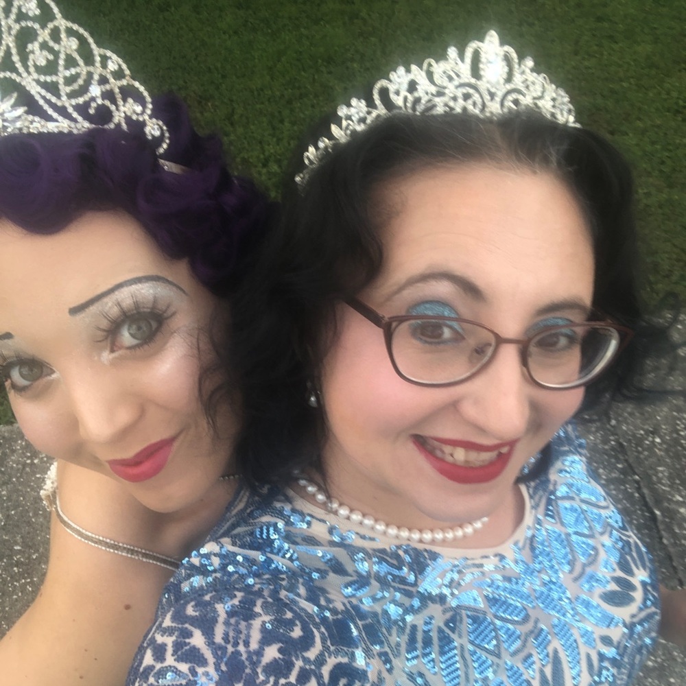 Meet your Posher, Dawn